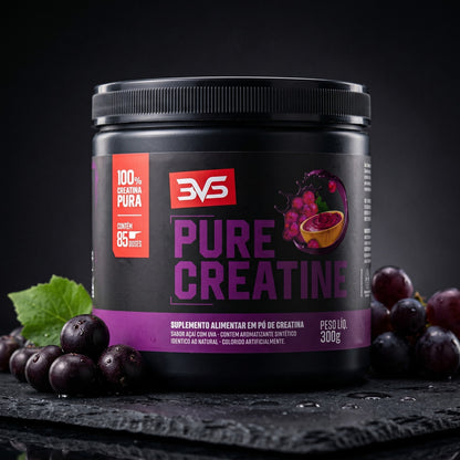 Pote de Creatina Pure Saborizada Açaí com Uva em pé com frutas açaí e uva — detalhe premium