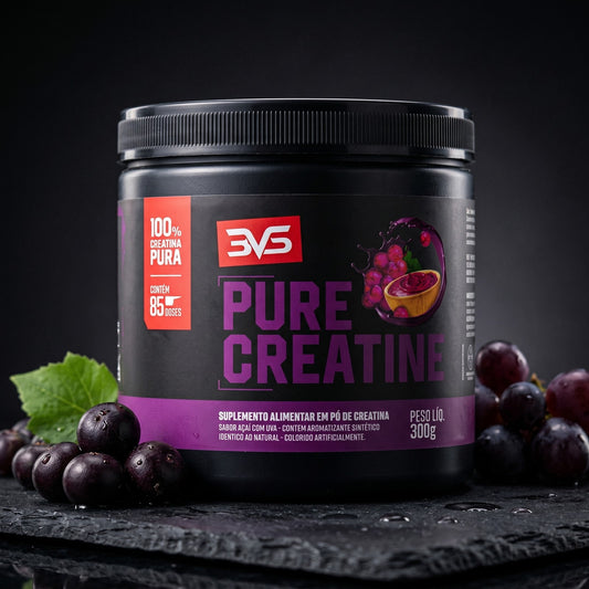 Pote de Creatina Pure Saborizada Açaí com Uva em pé com frutas açaí e uva — detalhe premium
