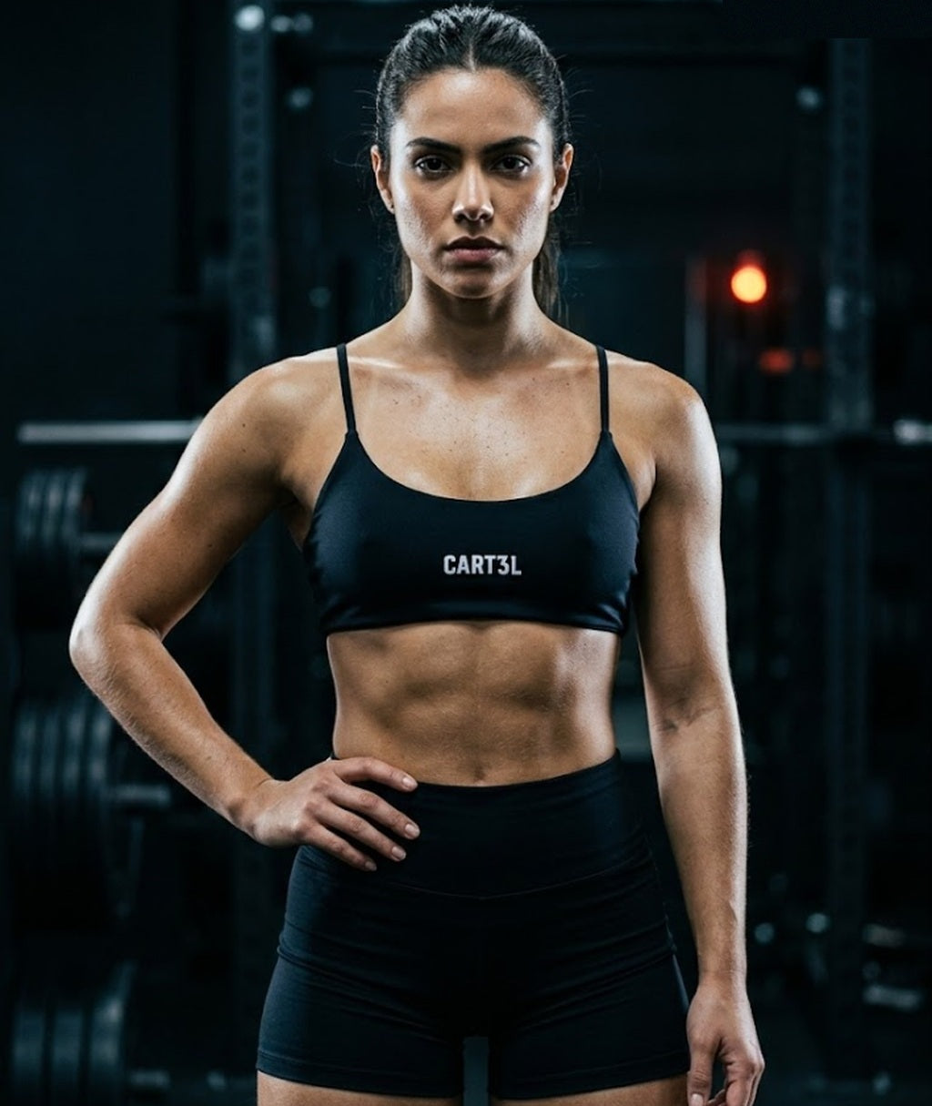 Atleta vestindo top Cart3l 3VS Athletics sob luz vermelha